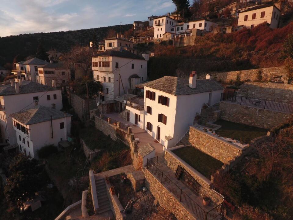 1822 Makrinitsa Suites Extérieur photo
